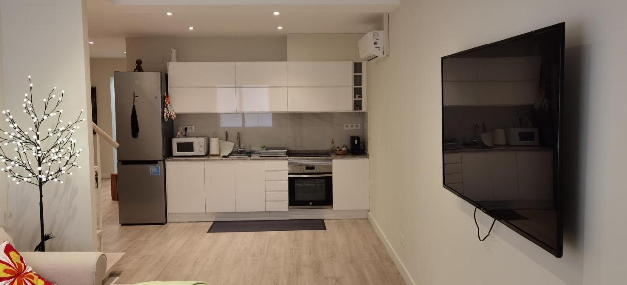 Barcelona Duplex De 3 Habitaciones L'Hospitalet de Llobregat Eksteriør billede